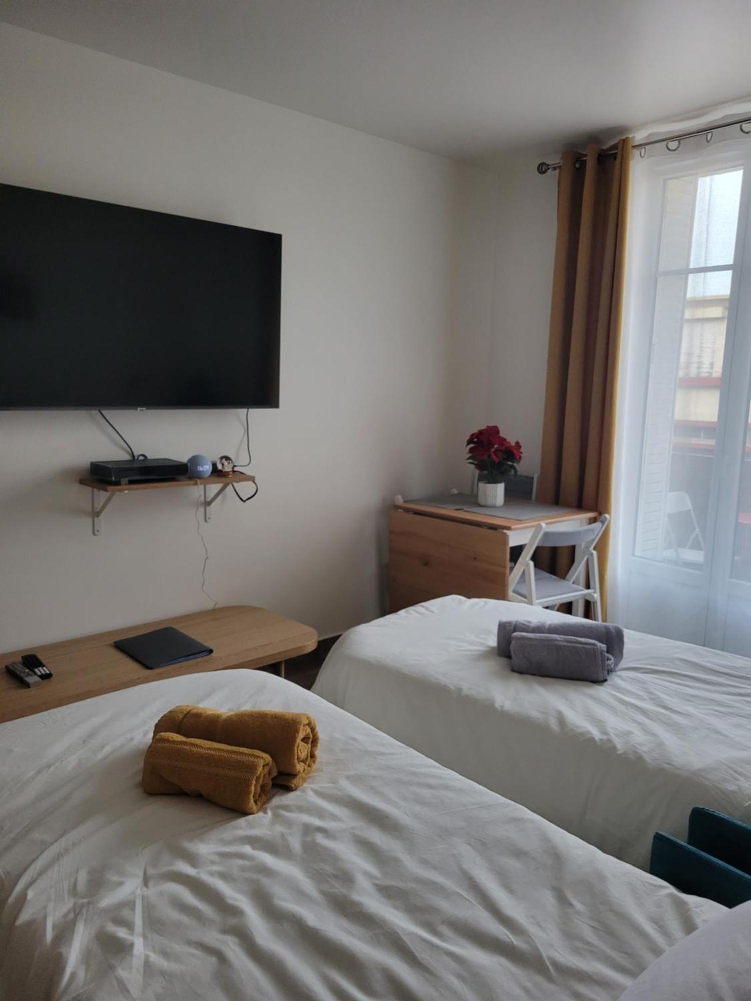 Amazing Apartment A Stone'S Throw From The City Of Lights - Paris Clichy Zewnętrze zdjęcie